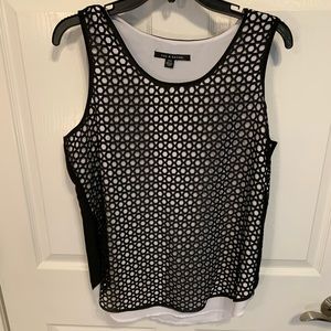 Zac & Rachel laser cut black/white top